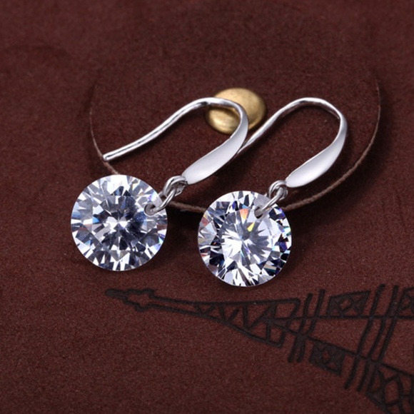 Pierced Diamond Earrings - Picture 8 of 8